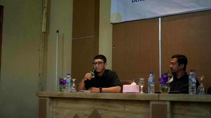 Pelatihan Naskah dan Storyboard Berbasis Cerita Lokal dengan Generative AI Digelar di Kampung Ciburial Garut Pelatihan Naskah dan Storyboard Berbasis Cerita Lokal dengan Generative AI Digelar di Kampung Ciburial Garut